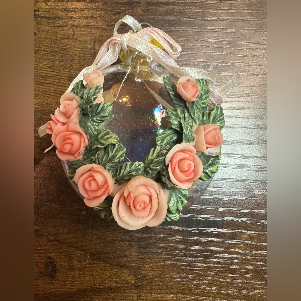 Victorian Christmas Ornament Set of 3 Hand Blown Clear Glass Roses Ribbons​​​ - Picture 7 of 11